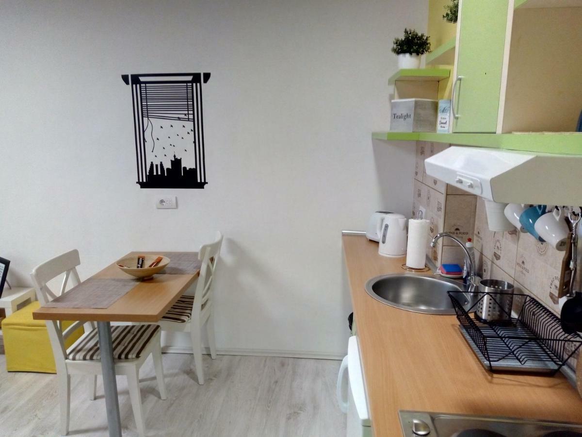 Ferienwohnung Studio Jolie Novi Sad Exterior foto